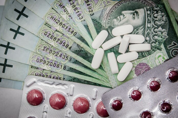 medications-257333_1280